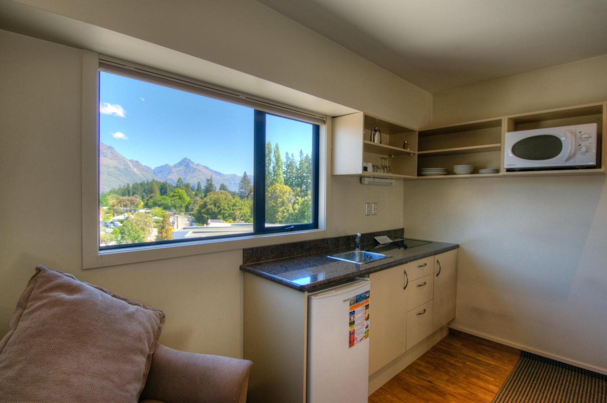 Four Seasons Motel Queenstown Exterior photo