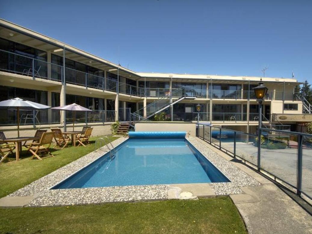 Four Seasons Motel Queenstown Exterior photo