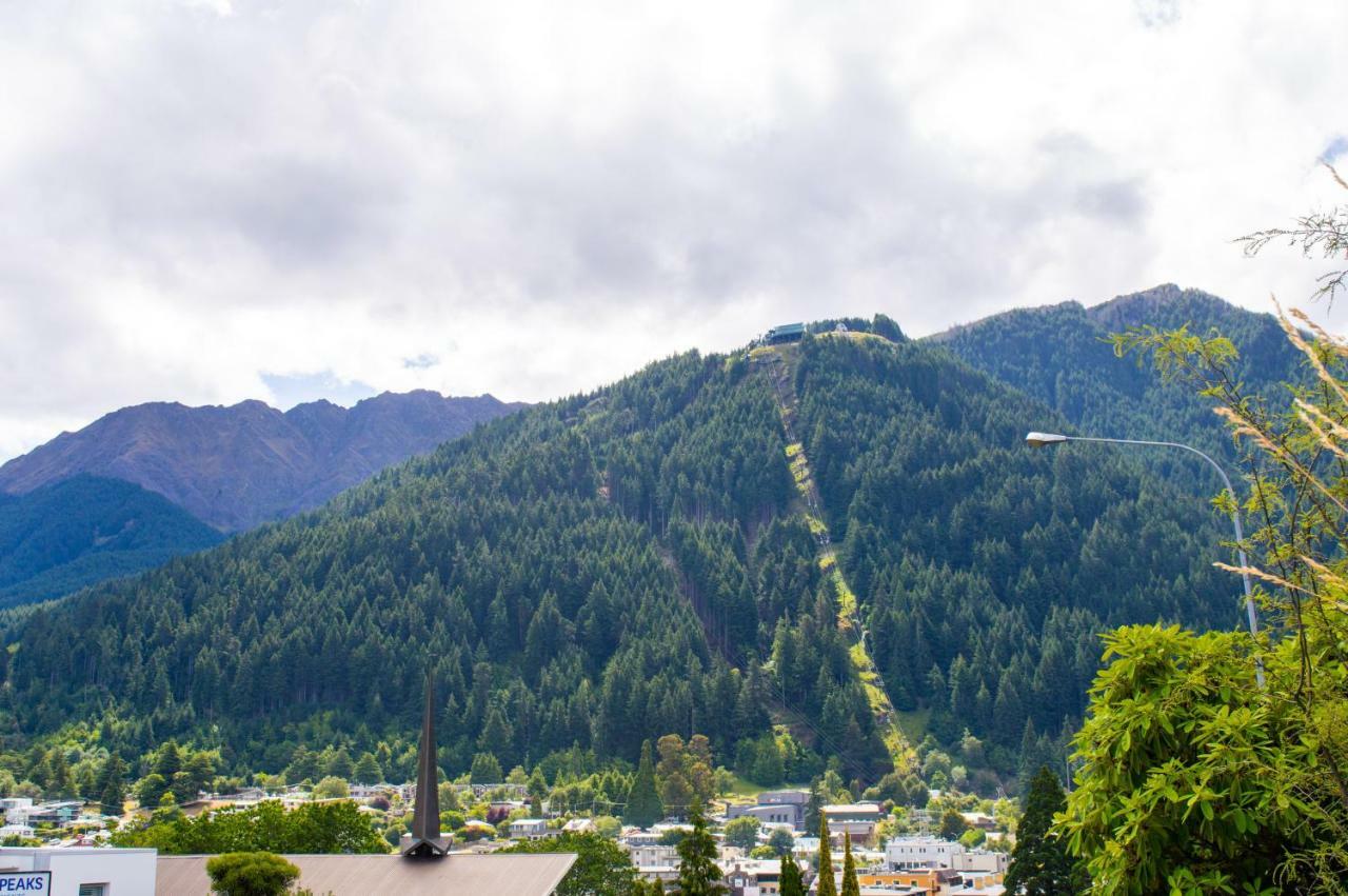 Four Seasons Motel Queenstown Exterior photo